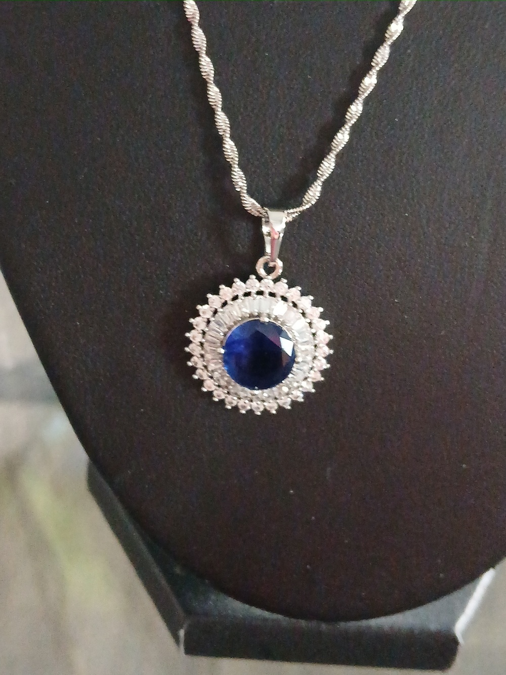Laminated Silver Blue Stone Pendant Necklace and Ring Set